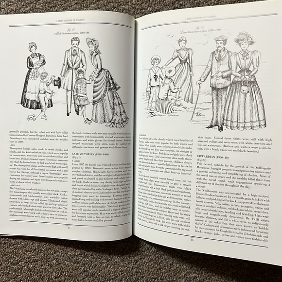 Making & Dressing Dolls’ House Dolls in 1/12 Scale BOOK 2003 Softcover New - Picture 11 of 15